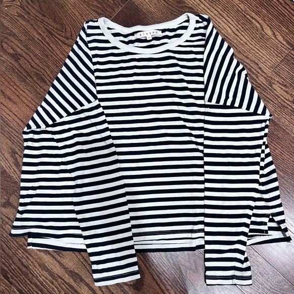 XIRENA stripped long sleeve tshirt - size XS - Picture 4 of 5